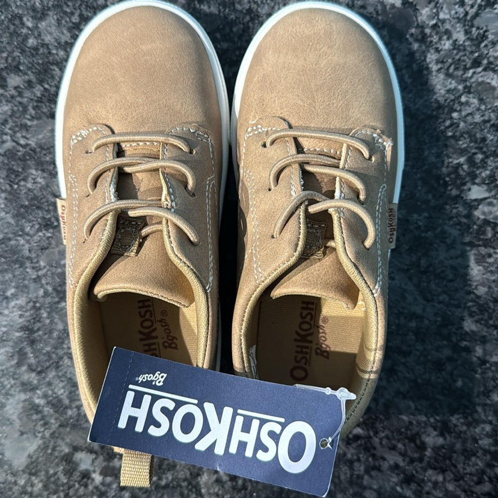 OshKosh B'gosh Tan Sneakers Casual Comfort